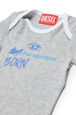 Newborn (0-12M)><noscript><img data-lazyloaded=