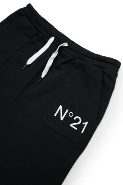 Skirts><noscript><img width=