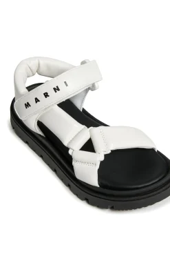 Slippers And Sandals | Slippers And Sandals><noscript><img width=