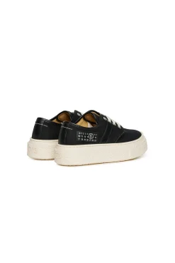 Sneakers | Sneakers><noscript><img width=