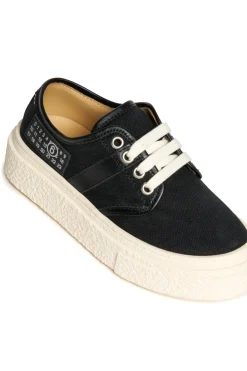 Sneakers | Sneakers><noscript><img width=
