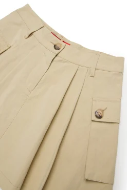 Skirts><noscript><img width=