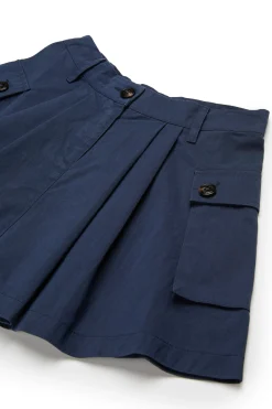 Skirts><noscript><img width=
