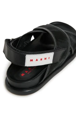 Slippers And Sandals | Slippers And Sandals><noscript><img width=