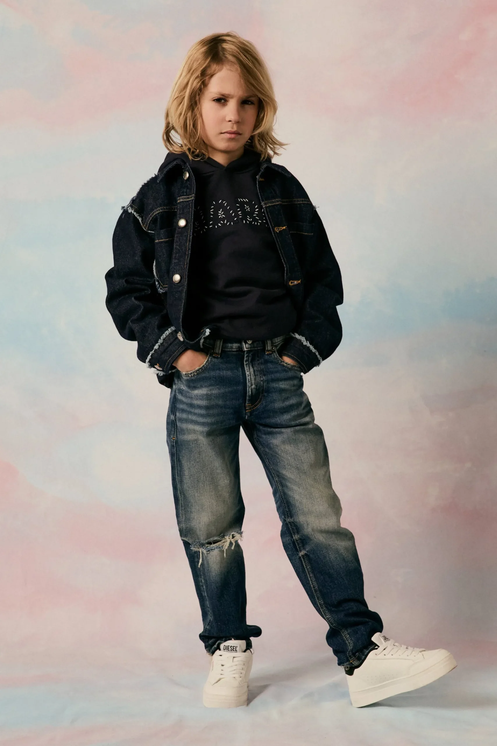 Denim-Mania | Denim-Mania>DIESEL Dark straight jeans with rips - 2010 blue denim