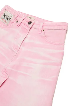 Skirts><noscript><img width=