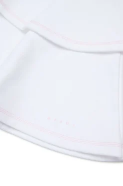 Skirts><noscript><img width=