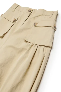 Pants><noscript><img width=