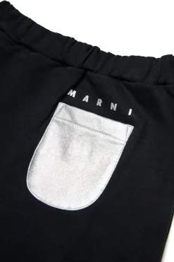 Skirts><noscript><img width=