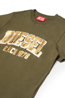 T-Shirts | T-Shirts><noscript><img width=