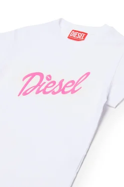 T-Shirts><noscript><img width=
