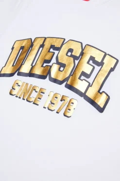 T-Shirts | T-Shirts><noscript><img width=
