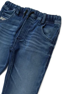Denim-Mania | Denim-Mania><noscript><img width=