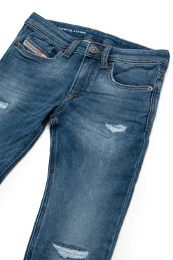 Denim-Mania | Denim-Mania><noscript><img width=