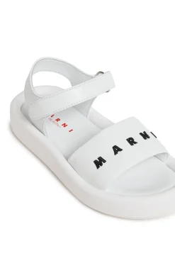 Slippers And Sandals | Slippers And Sandals><noscript><img width=