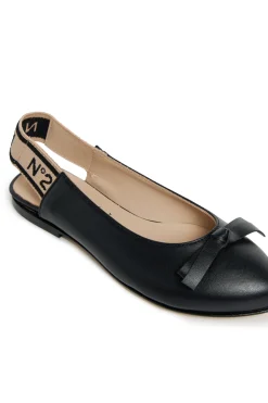 Slippers And Sandals | Slippers And Sandals><noscript><img width=