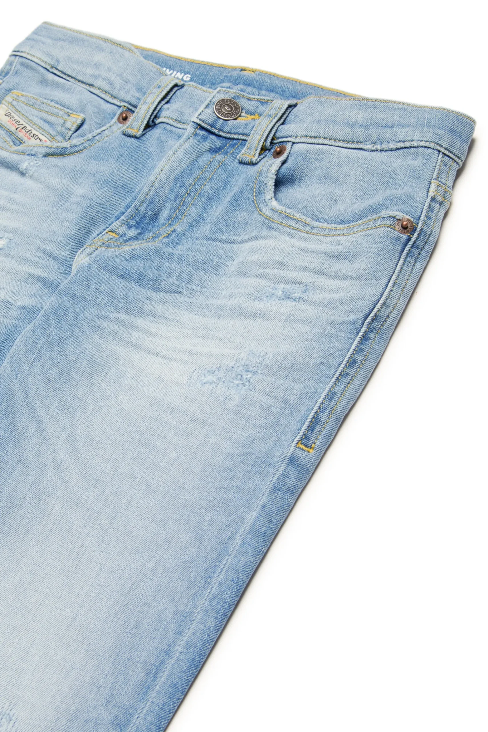 Denim-Mania | Denim-Mania>DIESEL Light straight jeans with abrasions - 2020 D-Viker blue denim