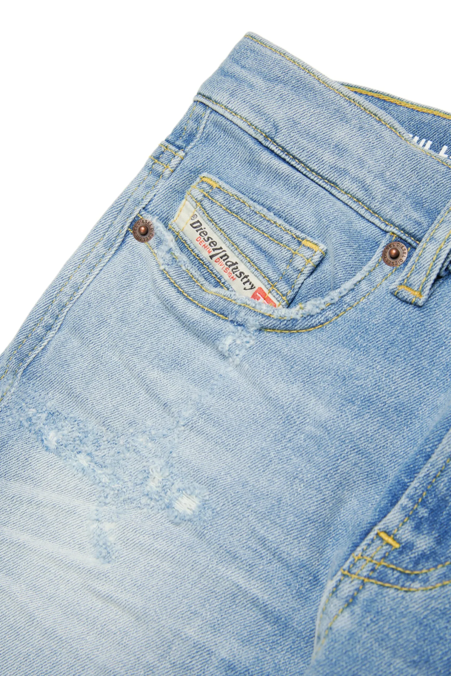 Denim-Mania | Denim-Mania>DIESEL Light straight jeans with abrasions - 2020 D-Viker blue denim