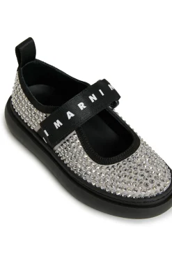 Sneakers | Sneakers><noscript><img width=
