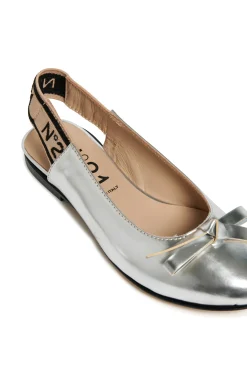 Slippers And Sandals | Slippers And Sandals><noscript><img width=