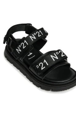 Slippers And Sandals | Slippers And Sandals><noscript><img width=