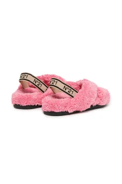 Slippers And Sandals | Slippers And Sandals><noscript><img data-lazyloaded=
