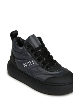 Sneakers | Sneakers><noscript><img width=