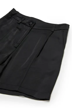 Shorts | Party Looks><noscript><img width=