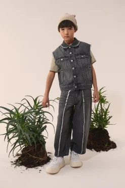 Jackets And Padded Jackets | Denim-Mania>MM6 MAISON MARGIELA Sleeveless black denim jacket Denim Black
