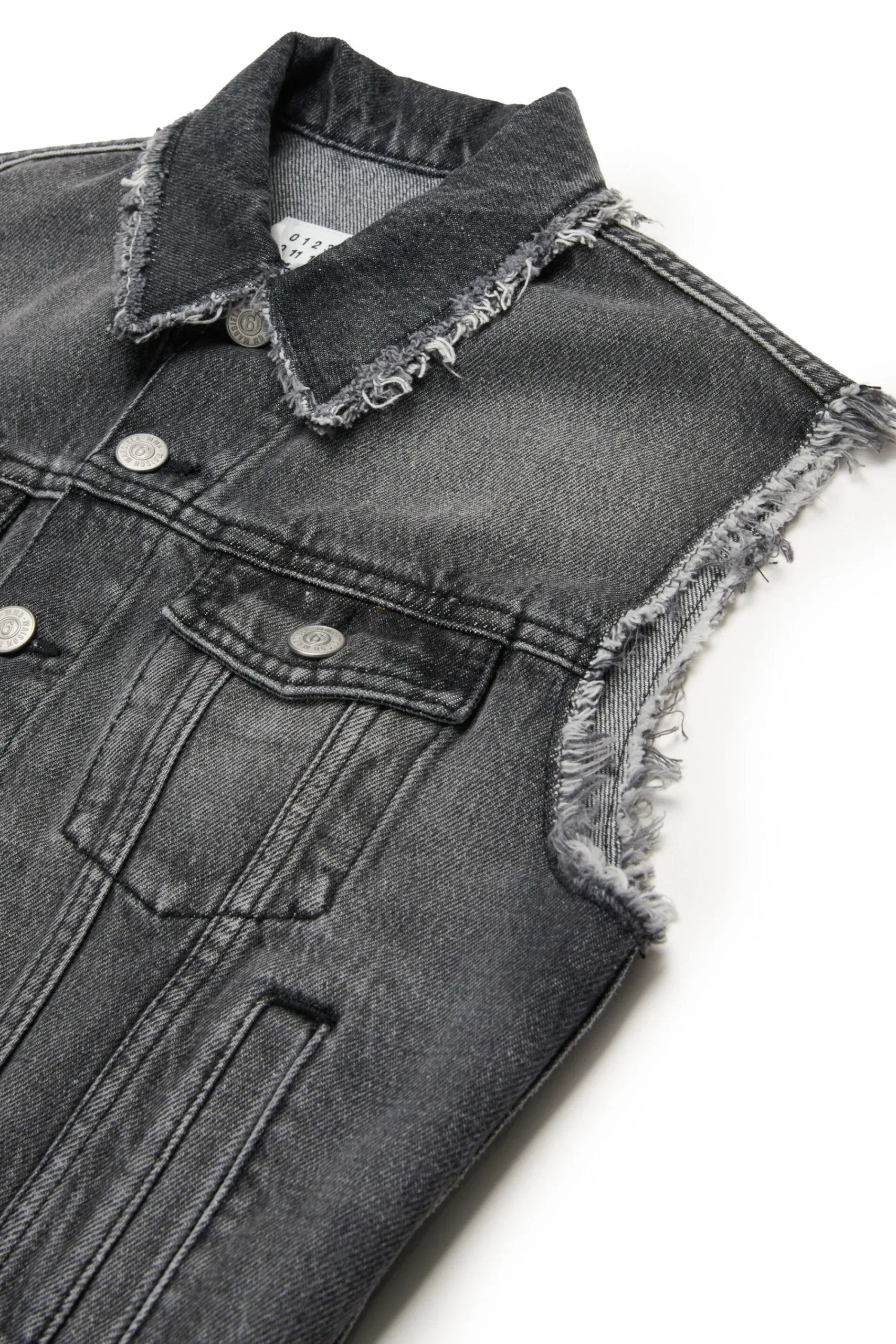 Jackets And Padded Jackets | Denim-Mania>MM6 MAISON MARGIELA Sleeveless black denim jacket Denim Black