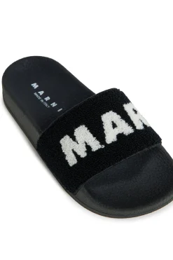 Slippers And Sandals | Slippers And Sandals><noscript><img width=