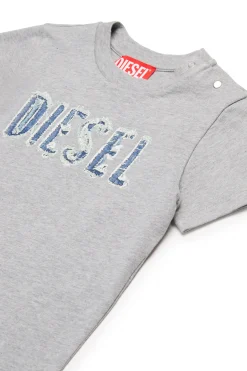 T-Shirts | Logomania><noscript><img data-lazyloaded=