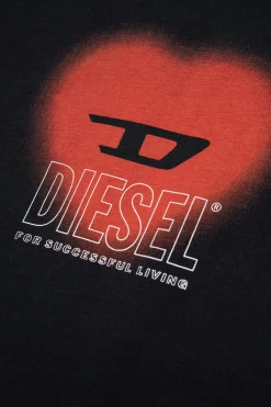T-Shirts><noscript><img width=