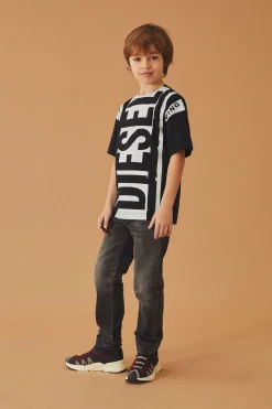 T-Shirts | T-Shirts><noscript><img width=