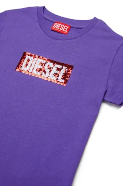 T-Shirts><noscript><img width=