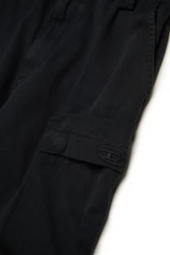 Pants><noscript><img width=