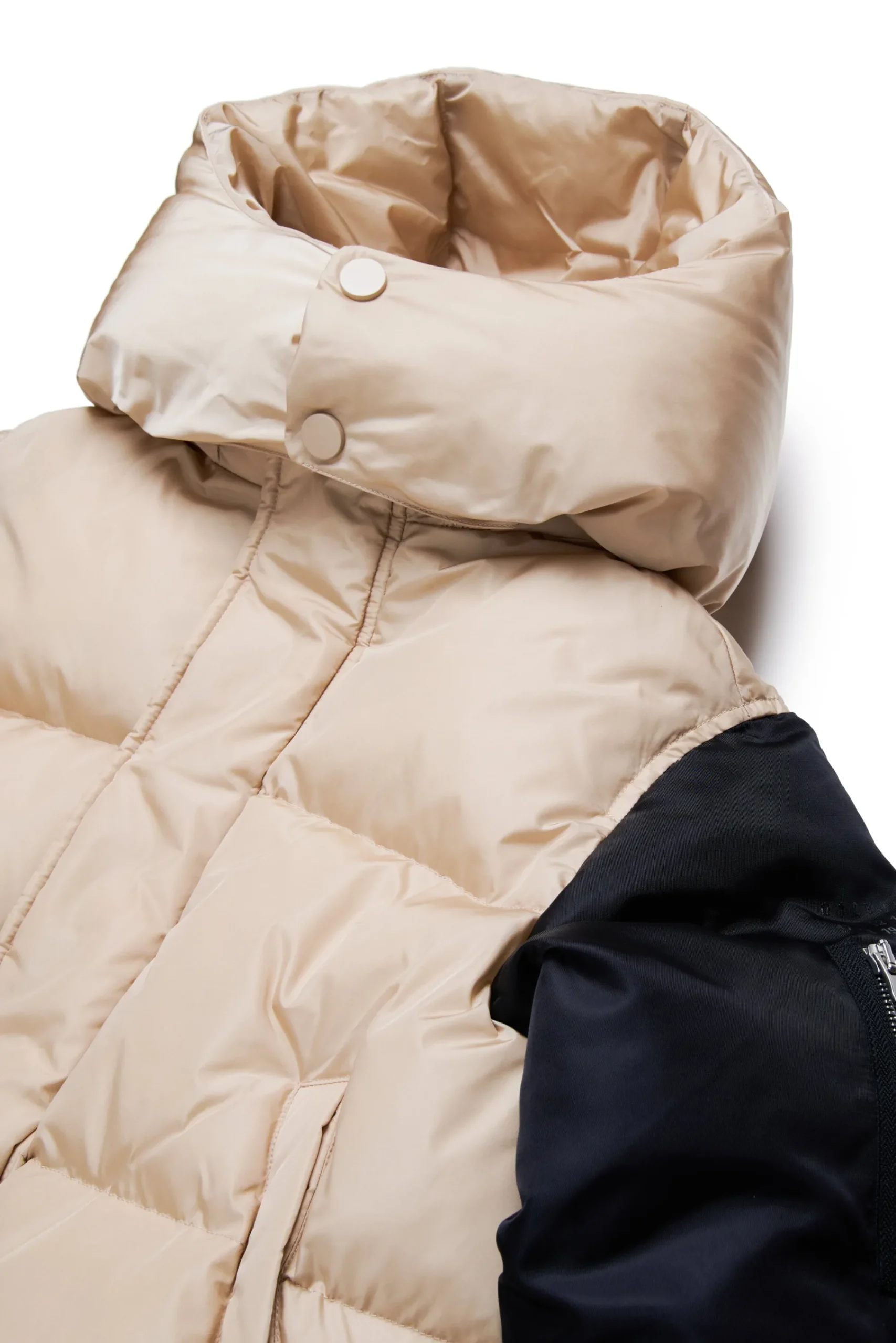 Jackets And Padded Jackets | Jackets And Padded Jackets>MM6 MAISON MARGIELA Two-tone padded jacket with bomber sleeves beige
